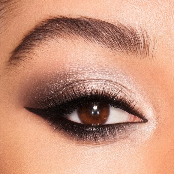 Charlotte Tilbury Color Coded Luxury Eyeshadow Palette: The Rock Chick, NIB - Picture 3 of 6